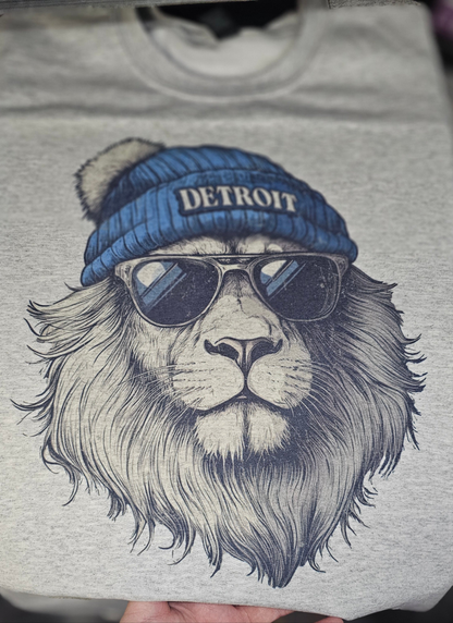 Retro Lion with Beanie -